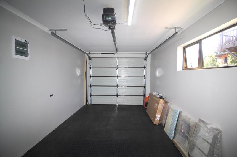 3 Bedroom Property for Sale in Outeniqua Strand Western Cape